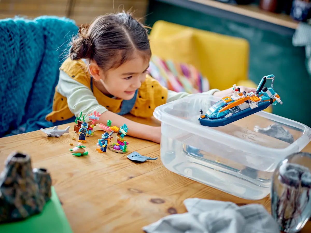 LEGO 60377 City Explorer Diving Boat