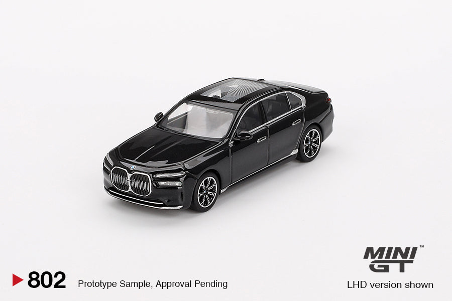 Mini GT BMW i7 XDrive60 Black Sapphire