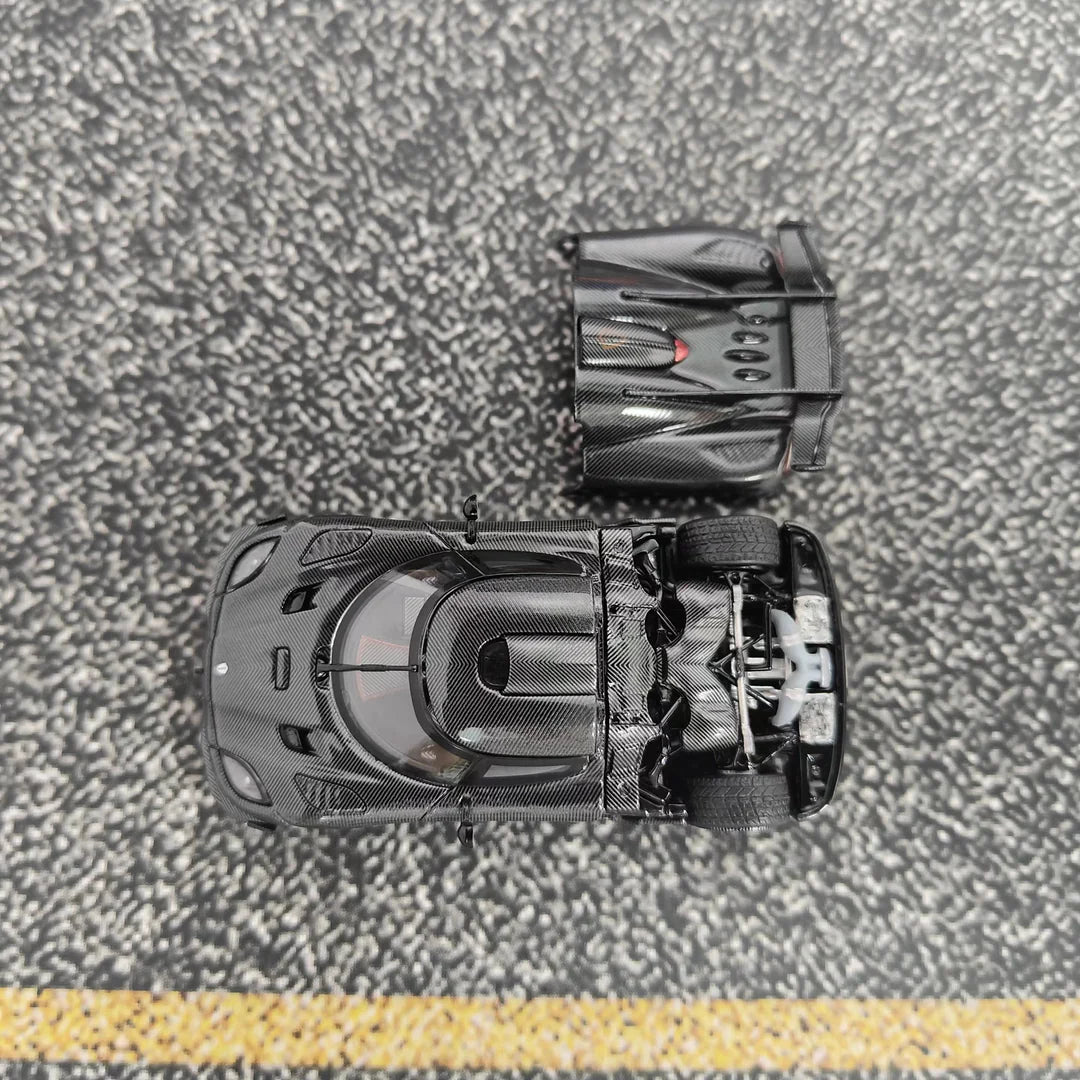 MJ Model 1/64 Koenigsegg One:1 Limited Edition 044/999 With Acrylic Case