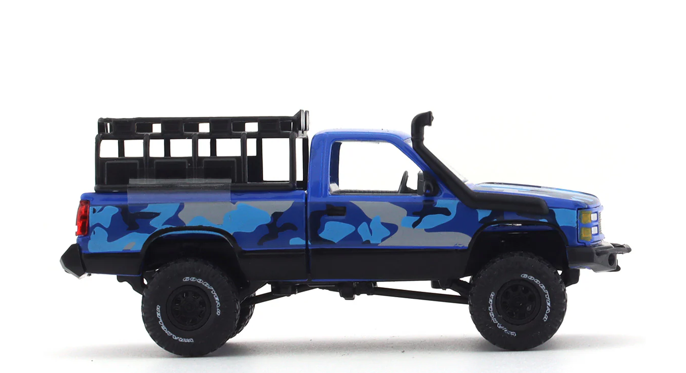 M2 Machines 1998 GMC Sierra 1500 4X4 Limited Edition 9600 Pcs Worldwide