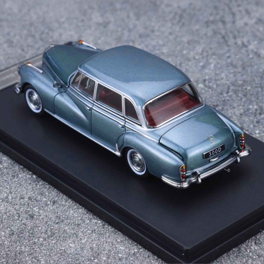 GFCC 1/64 Mercedes-Benz 300D