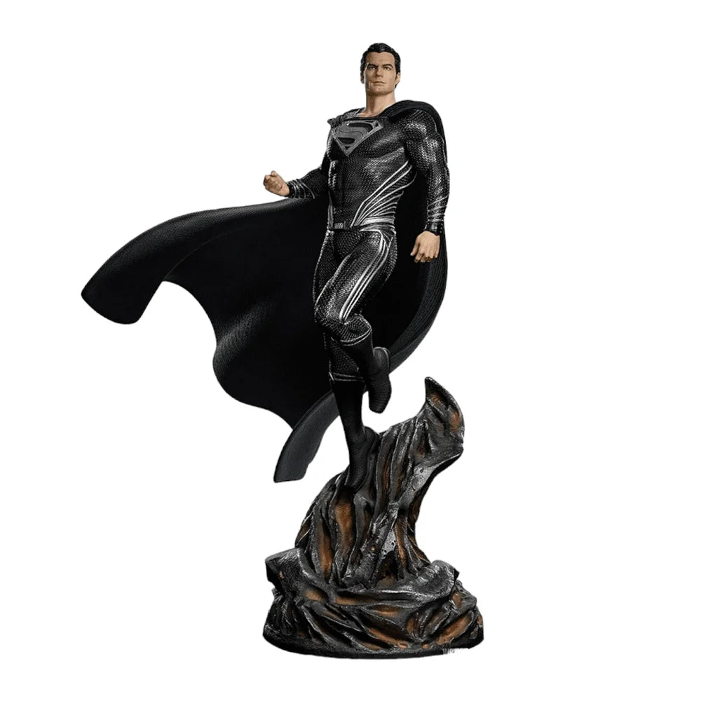 Statue Superman Black Suit – Zack Snyder`s Justice League – Legacy Replica 1/4 Scale by Iron Studios