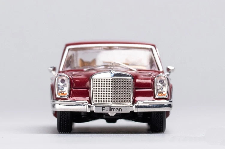 GCD 1/64 Mercedes-Benz 600 Pullman Limousine With Acrylic Case