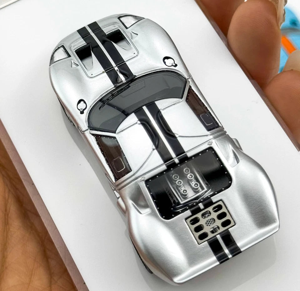 M64X Collections 1/64 Resin Ford GT40 MKI Silver Limited Edition 79/99 With Acrylic Case