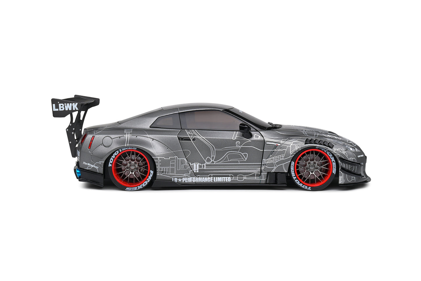 Solido 1:18 Nissan GT-R (R35) With LBWK Body Kit Type 2.0