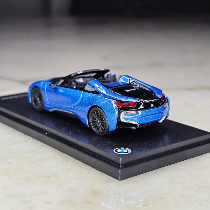 AR Box Almost Real 1/64 BMW Collection Series BMW i8 Roadster With Acrylic Box