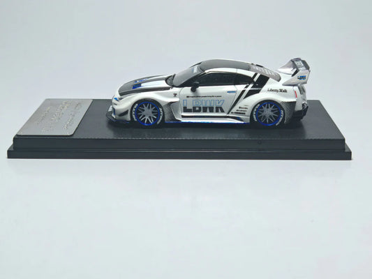 My Model Collect 1/64 LB-Silhouette Works GT Nissan GTR R35 Limited To 999Pcs With Acrylic Case