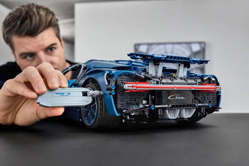Lego Technic Bugatti Chiron #42083