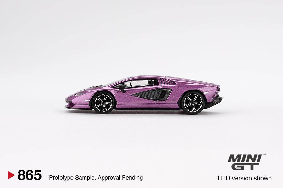 Mini GT Lamborghini Countach LPI 800-4