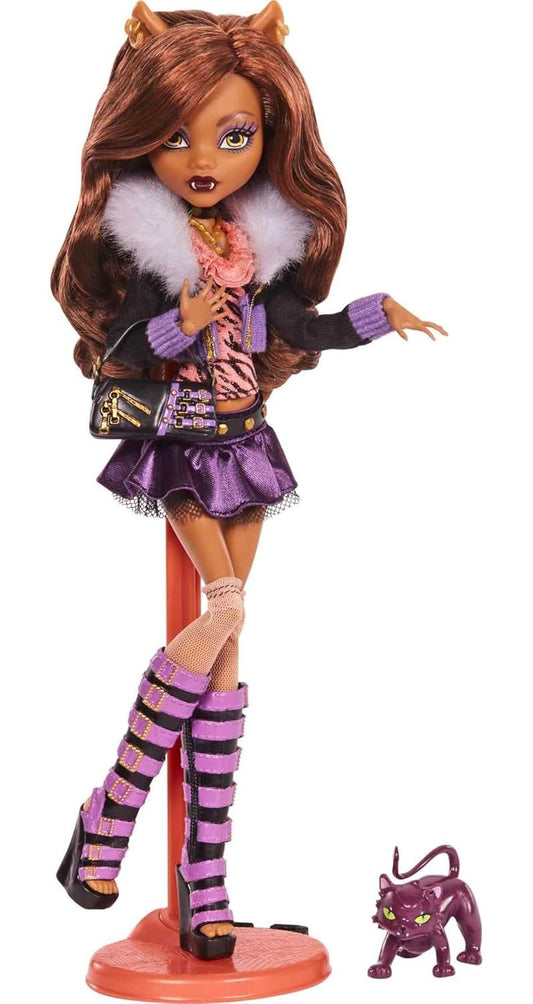 Monster High Clawdeen Wolf Reproduction Doll With Doll Stand & Accessories