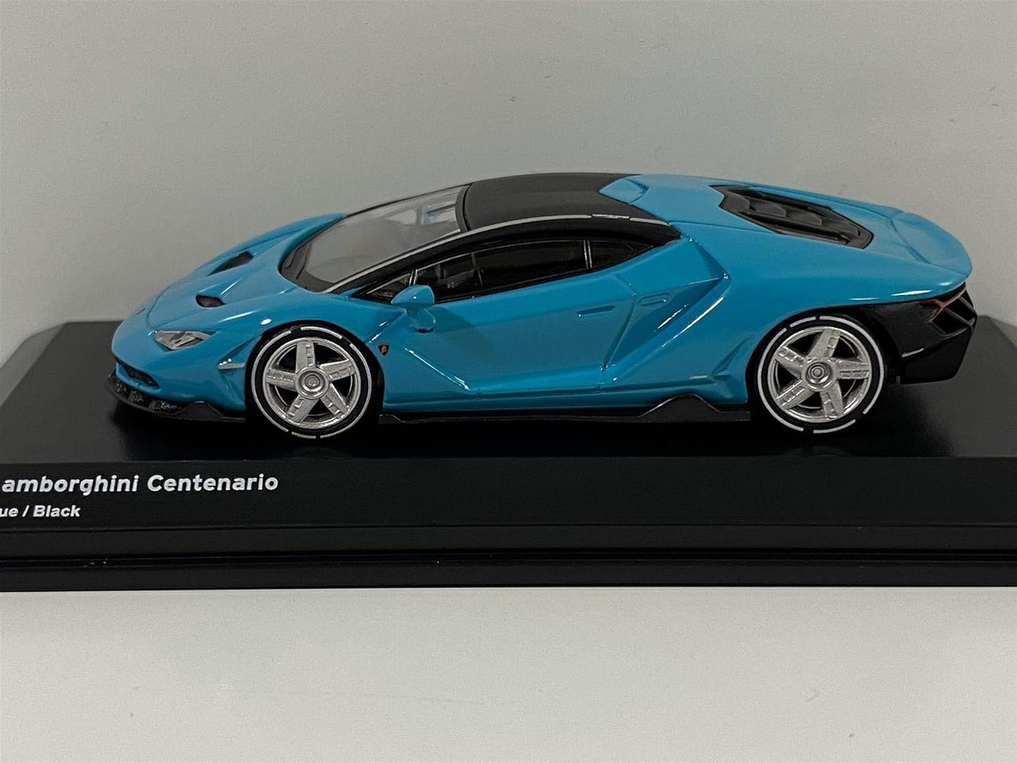 Kyosho 1/64 Lamborghini Centenario With Acrylic Case