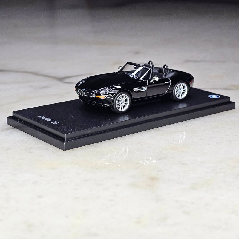 AR Box Almost Real 1/64 BMW Collection Series BMW Z8 With Acrylic Case