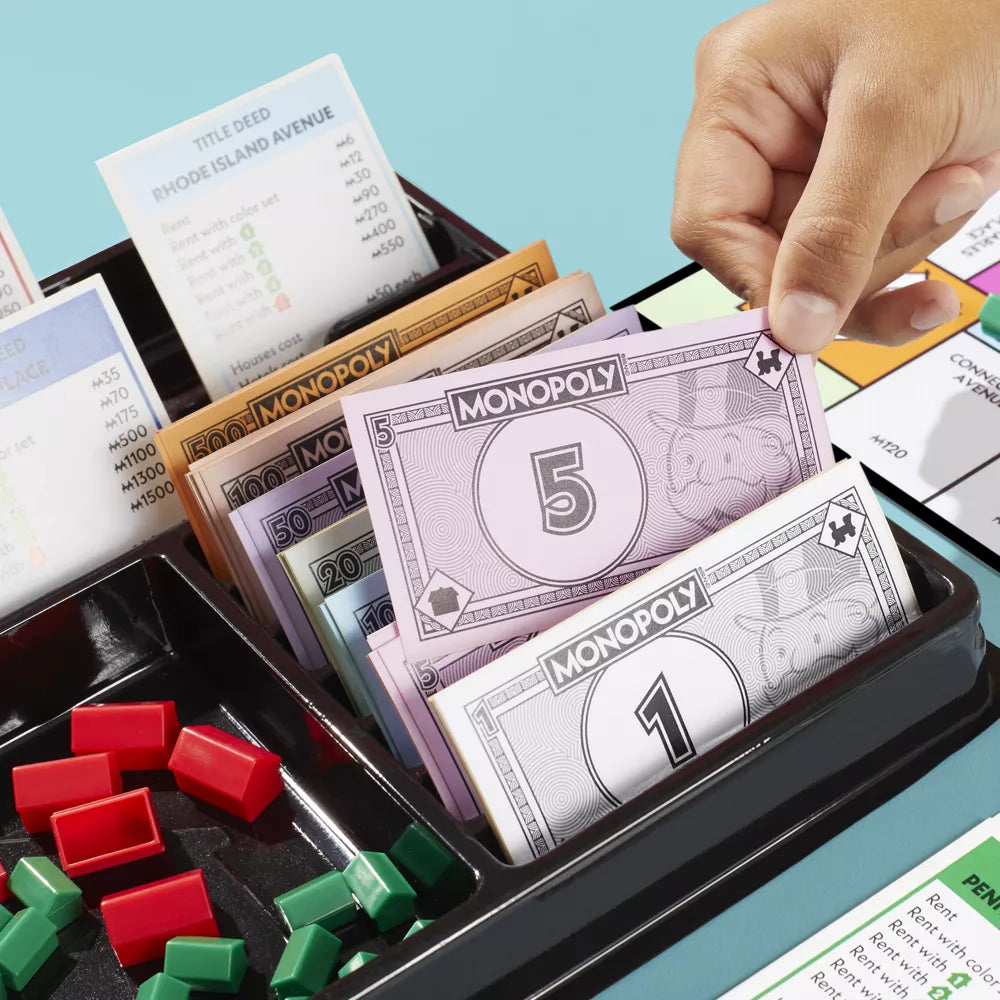 Monopoly : The Classic Board Game