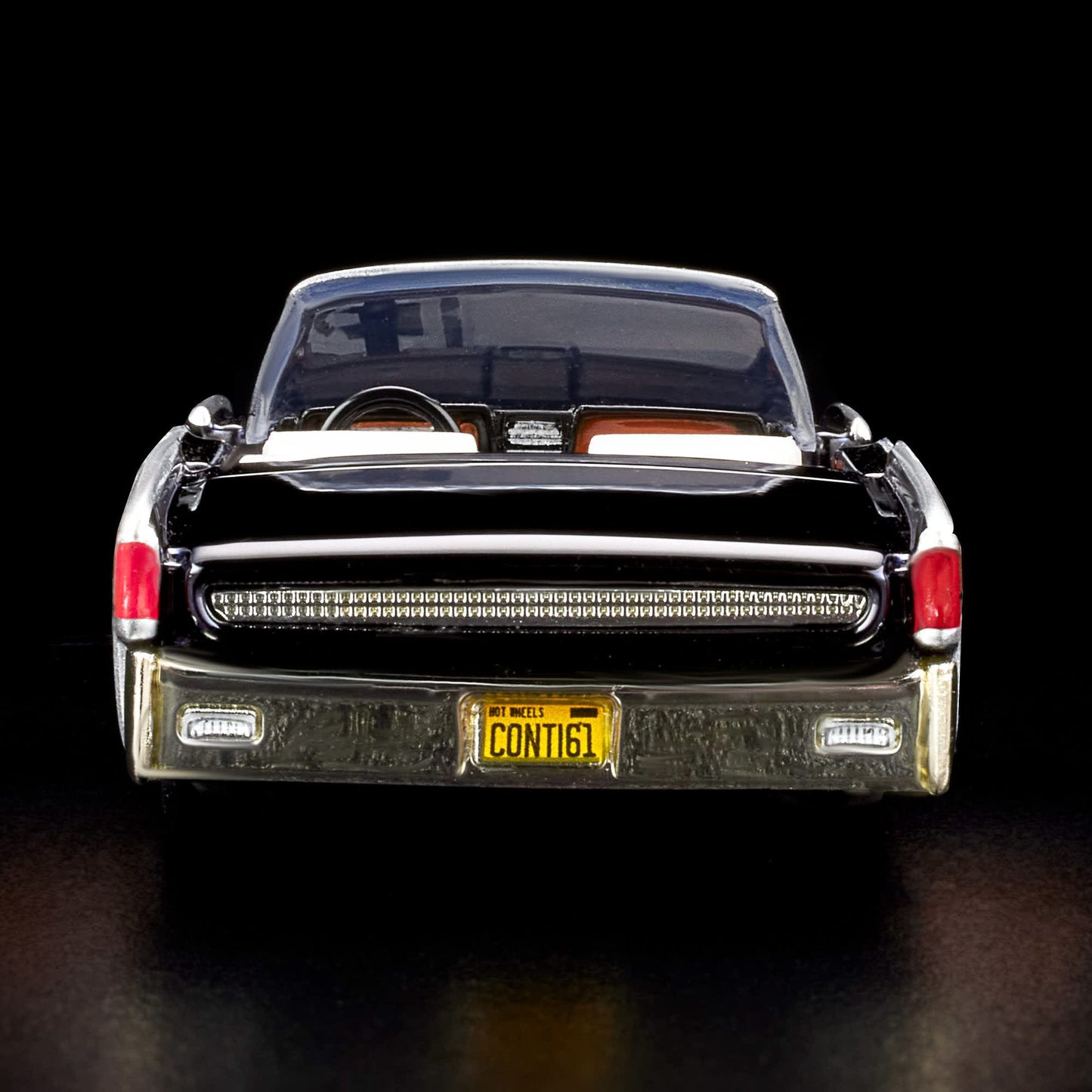 Hot Wheels '61 Lincoln Continental Red Line Club Exclusive With Acrylic Case