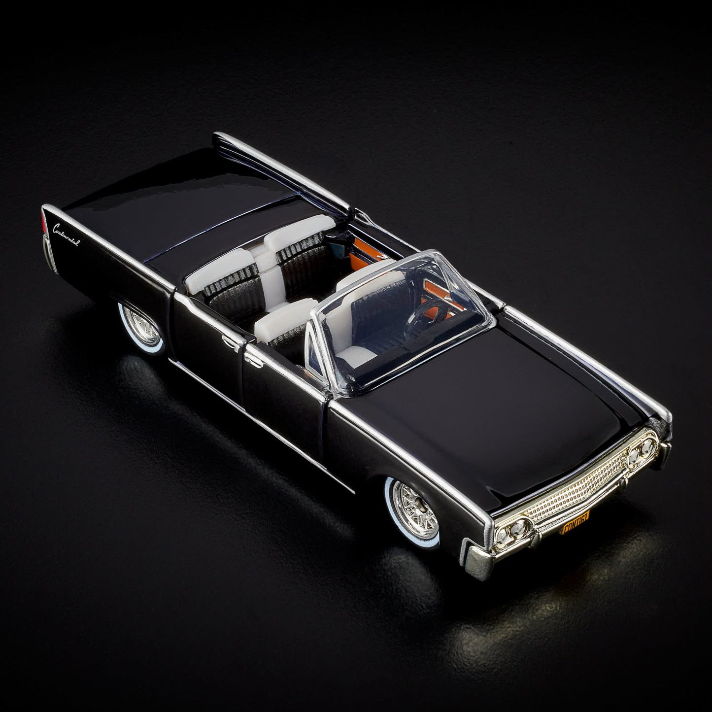 Hot Wheels '61 Lincoln Continental Red Line Club Exclusive With Acrylic Case