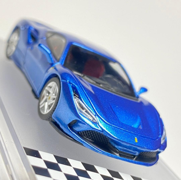 XF- Model 1/64 Ferrari F8 Tributo