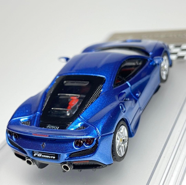XF- Model 1/64 Ferrari F8 Tributo