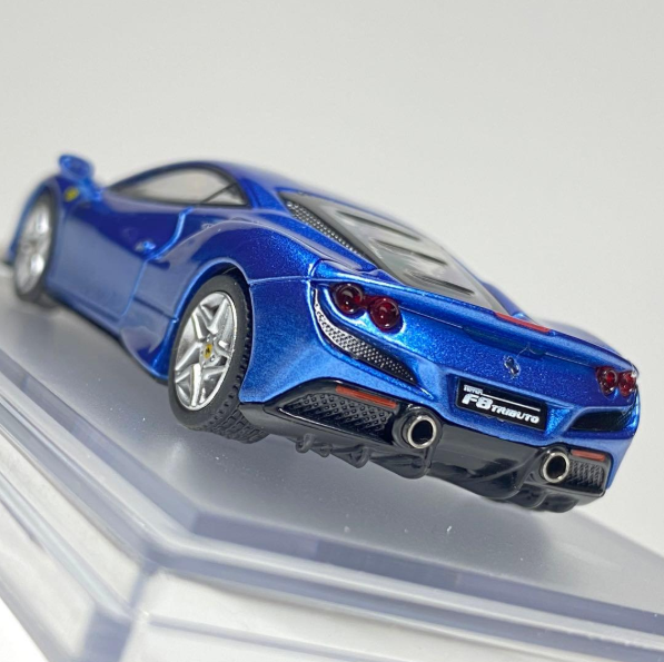 XF- Model 1/64 Ferrari F8 Tributo
