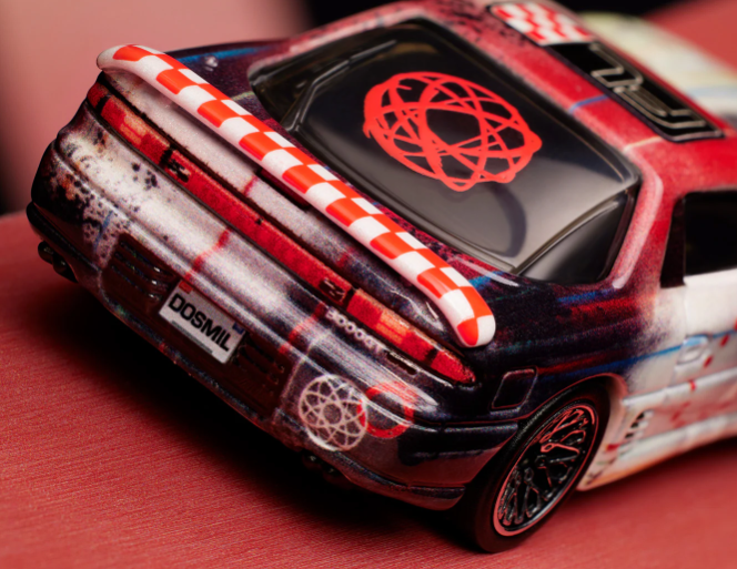 Hot Wheels X Futura Laboratories Mitsubishi 3000GT VR-4 Red Line Club Exclusive With Acrylic Case