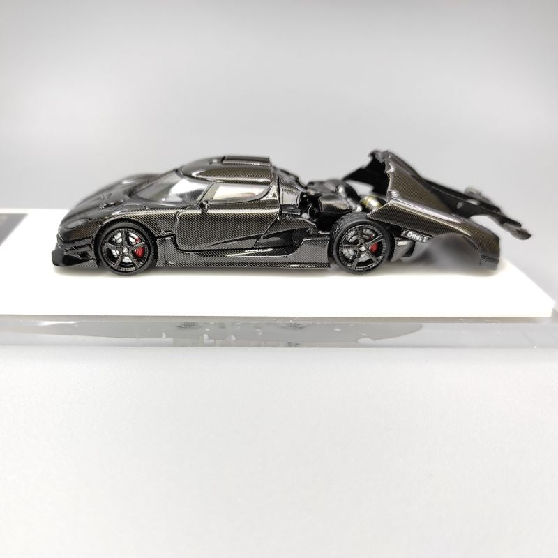 MJ Model 1/64 Koenigsegg One:1 Limited Edition 044/999 With Acrylic Case