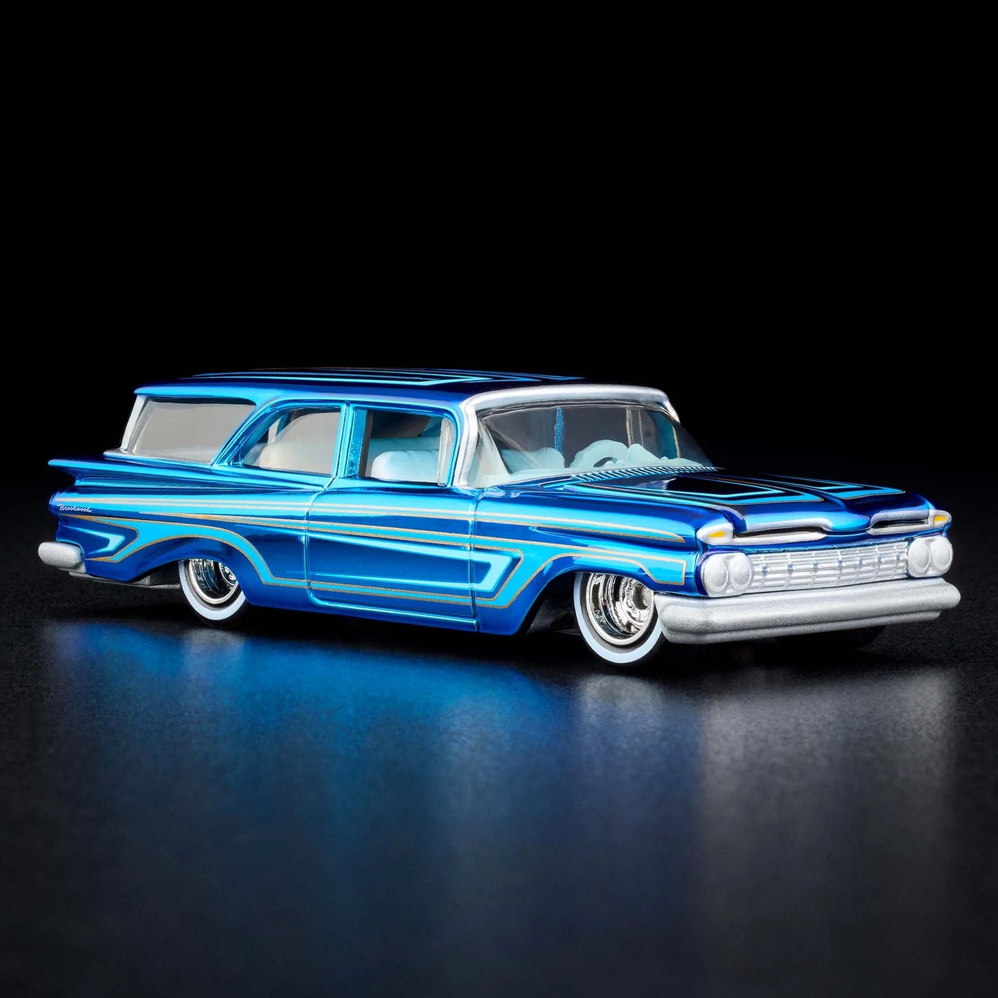 Hot Wheels 1959 Chevrolet Brookwood Red Line Club Exclusive With Acrylic Case