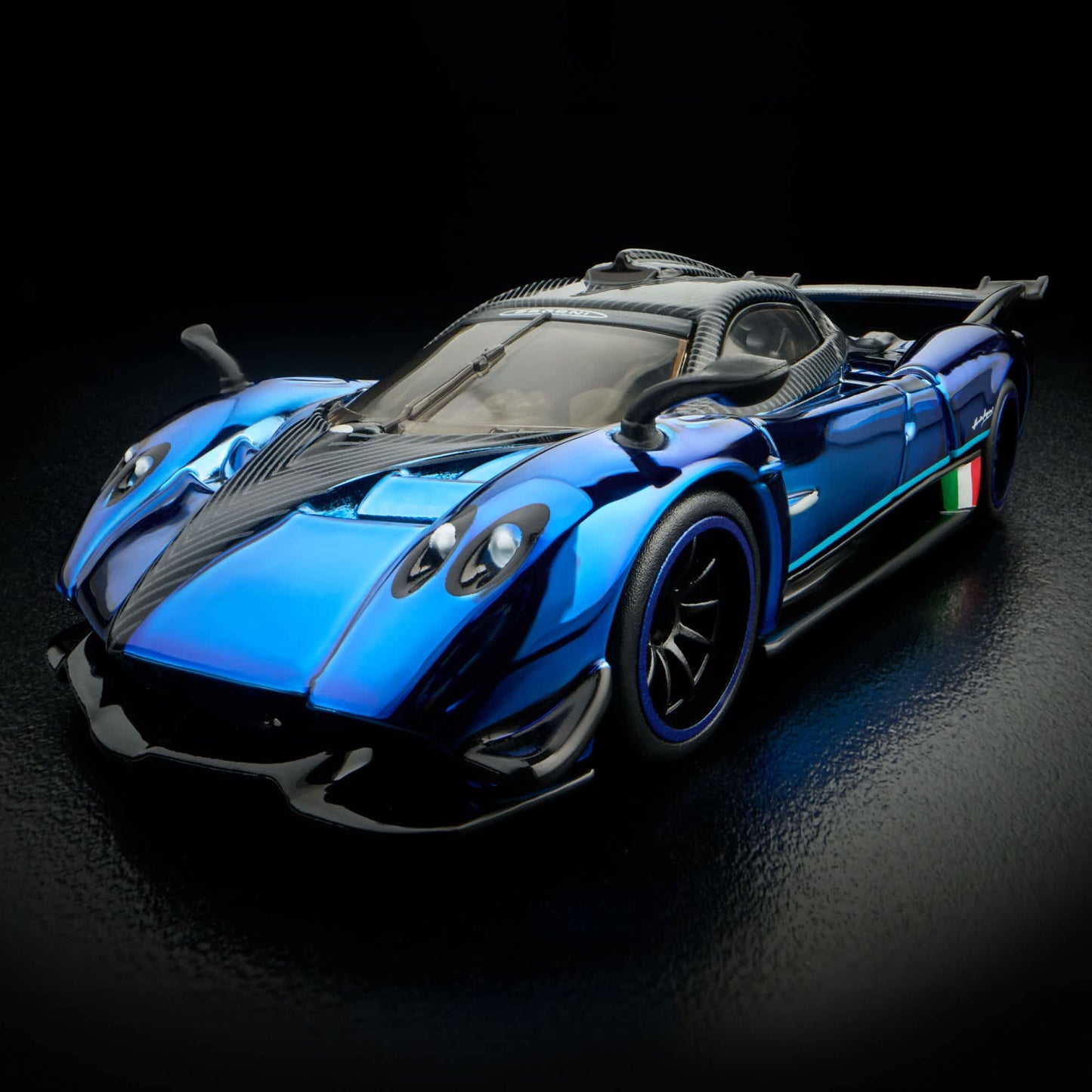 Hot Wheels '21 Pagani Huayra R Red Line Club Exclusive With Acrylic Case