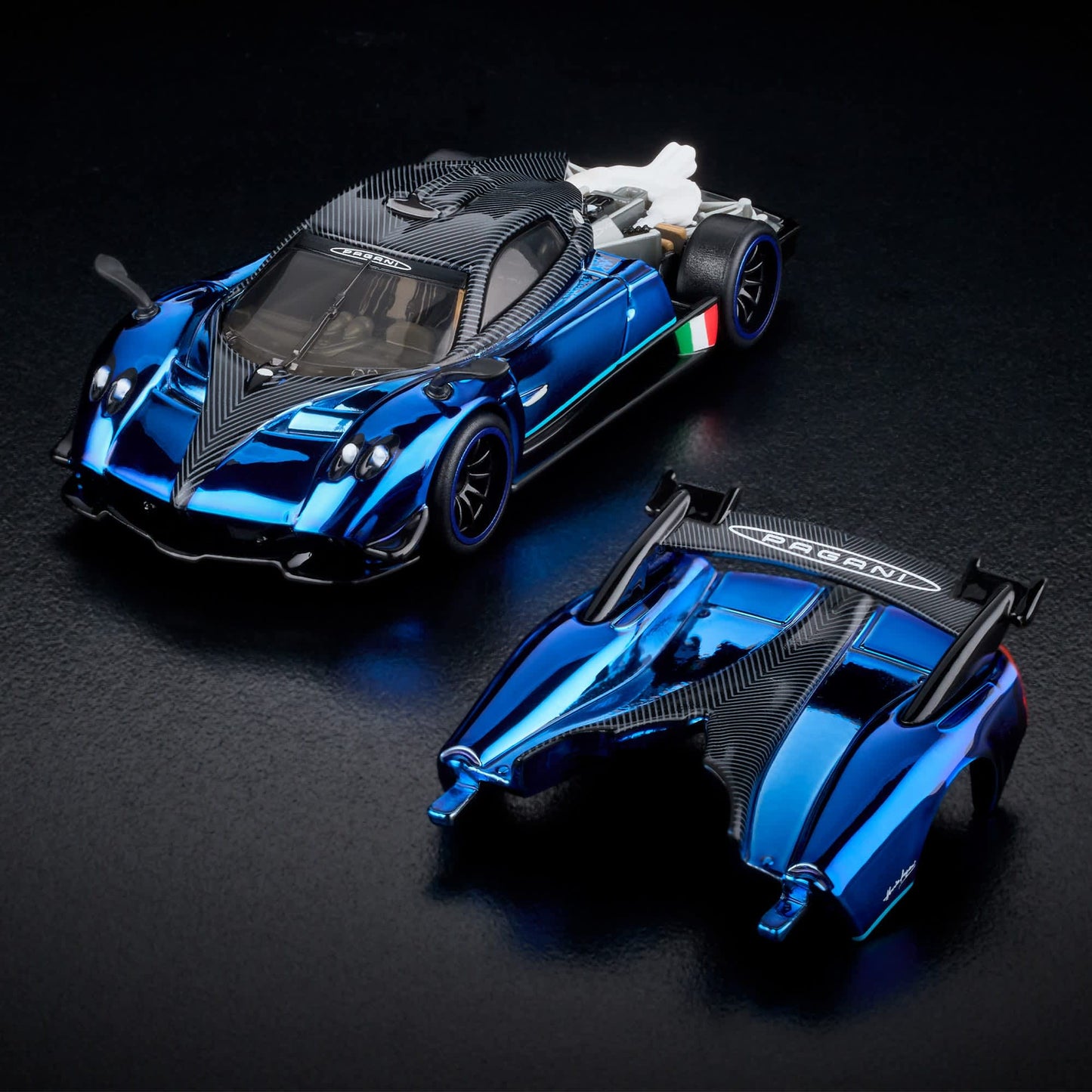 Hot Wheels '21 Pagani Huayra R Red Line Club Exclusive With Acrylic Case