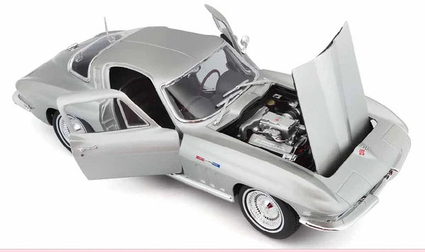 Maisto Special Collection 1/18 1965 Chevrolet Corvette