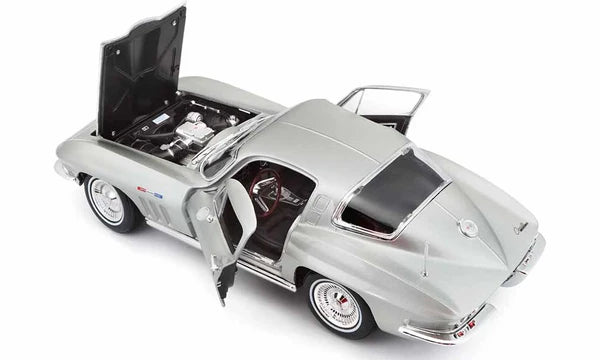 Maisto Special Collection 1/18 1965 Chevrolet Corvette
