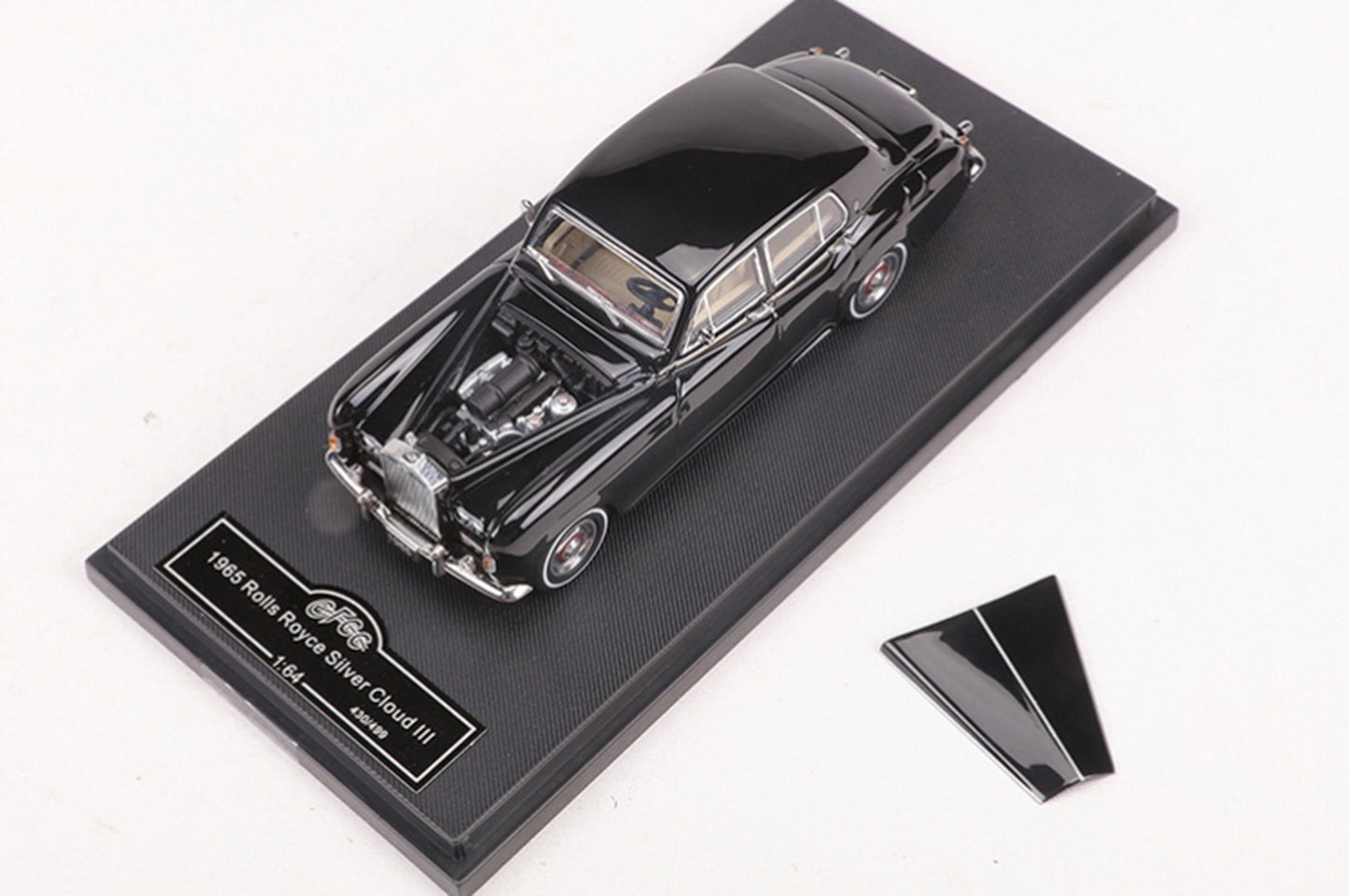 GFCC 1/64 1965 Rolls Royce Silver Cloud III With Acrylic Case & Soft Protector Case