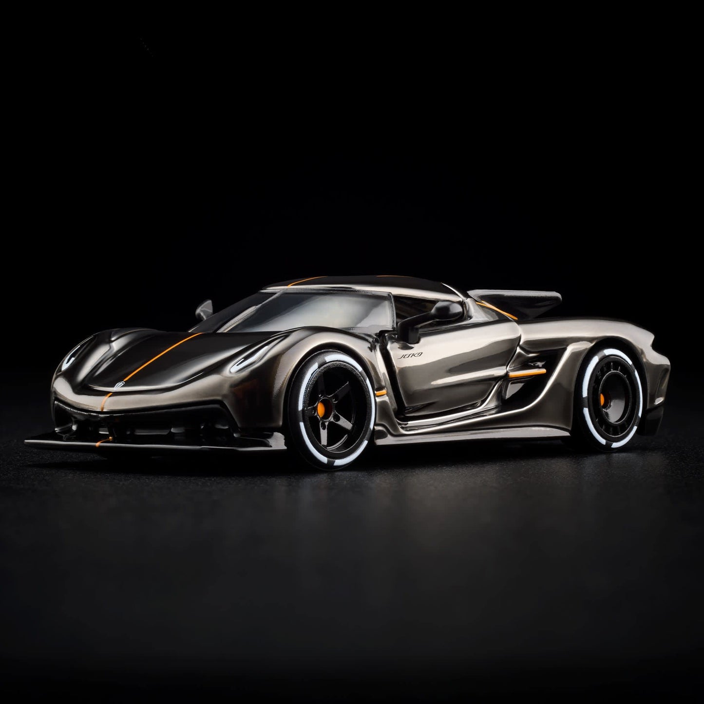 Hot Wheels Koenigsegg Jesko Absolut Red Line Club Exclusive With Acrylic Case