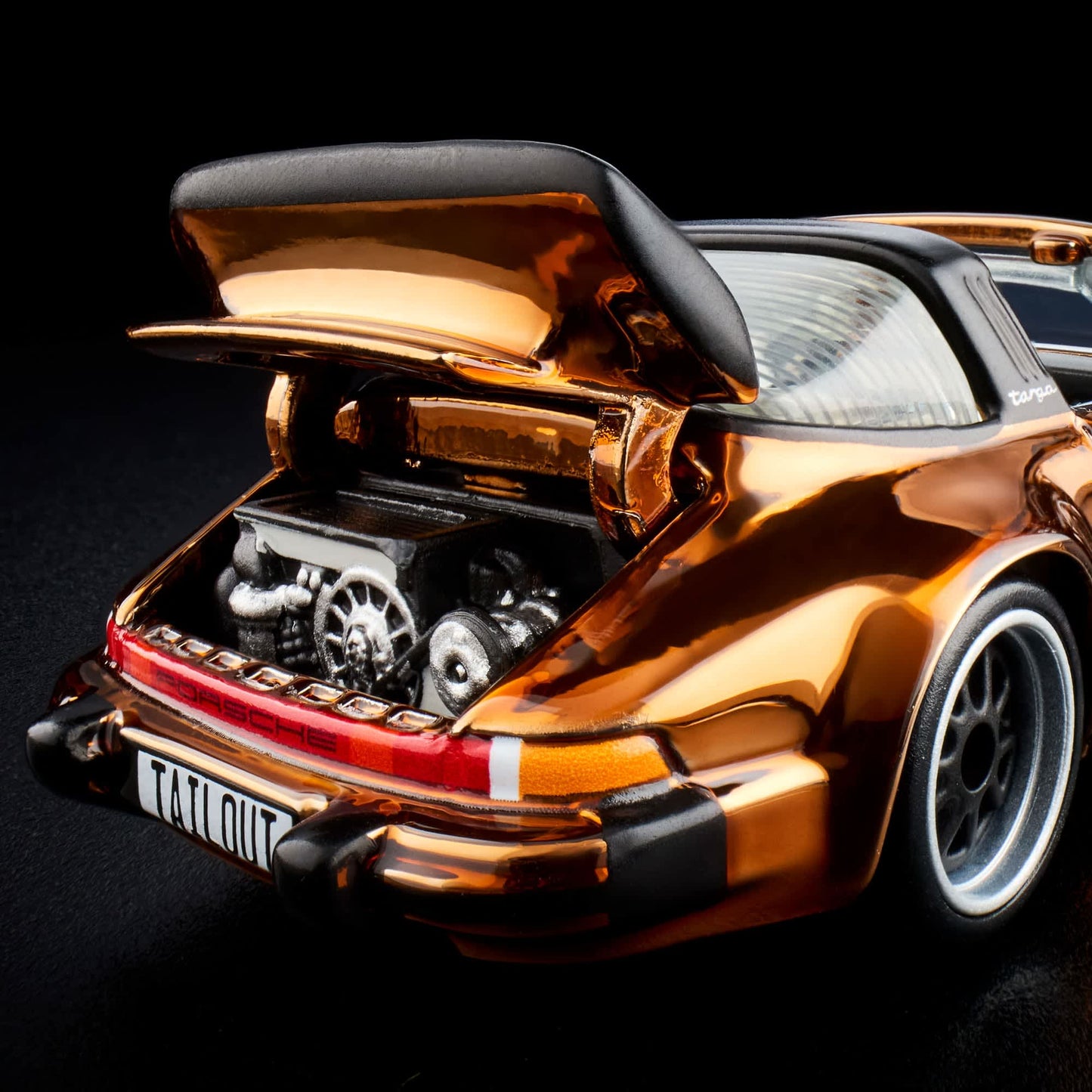Hot Wheels Porsche 911 Turbo 3.3 Targa Red Line Club Exclusive With Acrylic Case