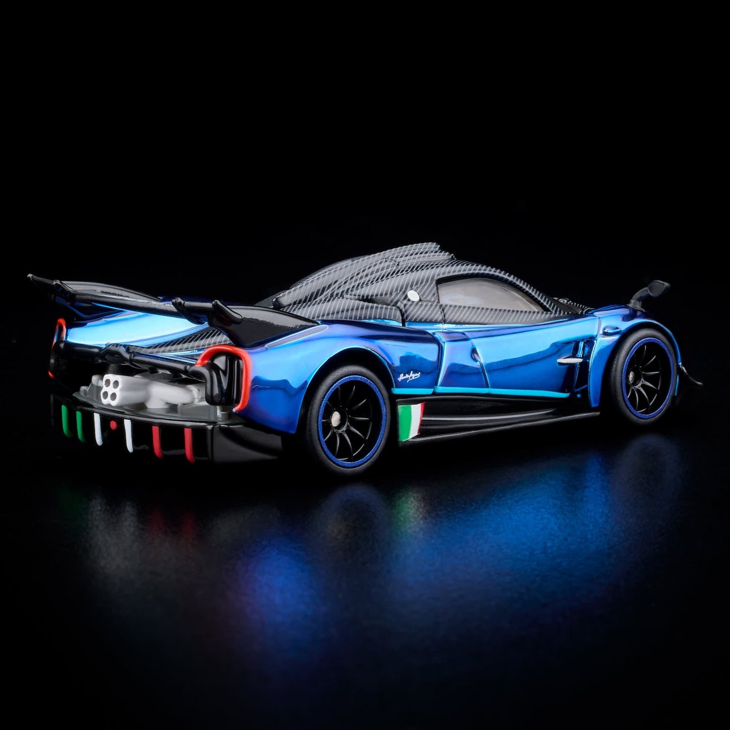 Hot Wheels '21 Pagani Huayra R Red Line Club Exclusive With Acrylic Case