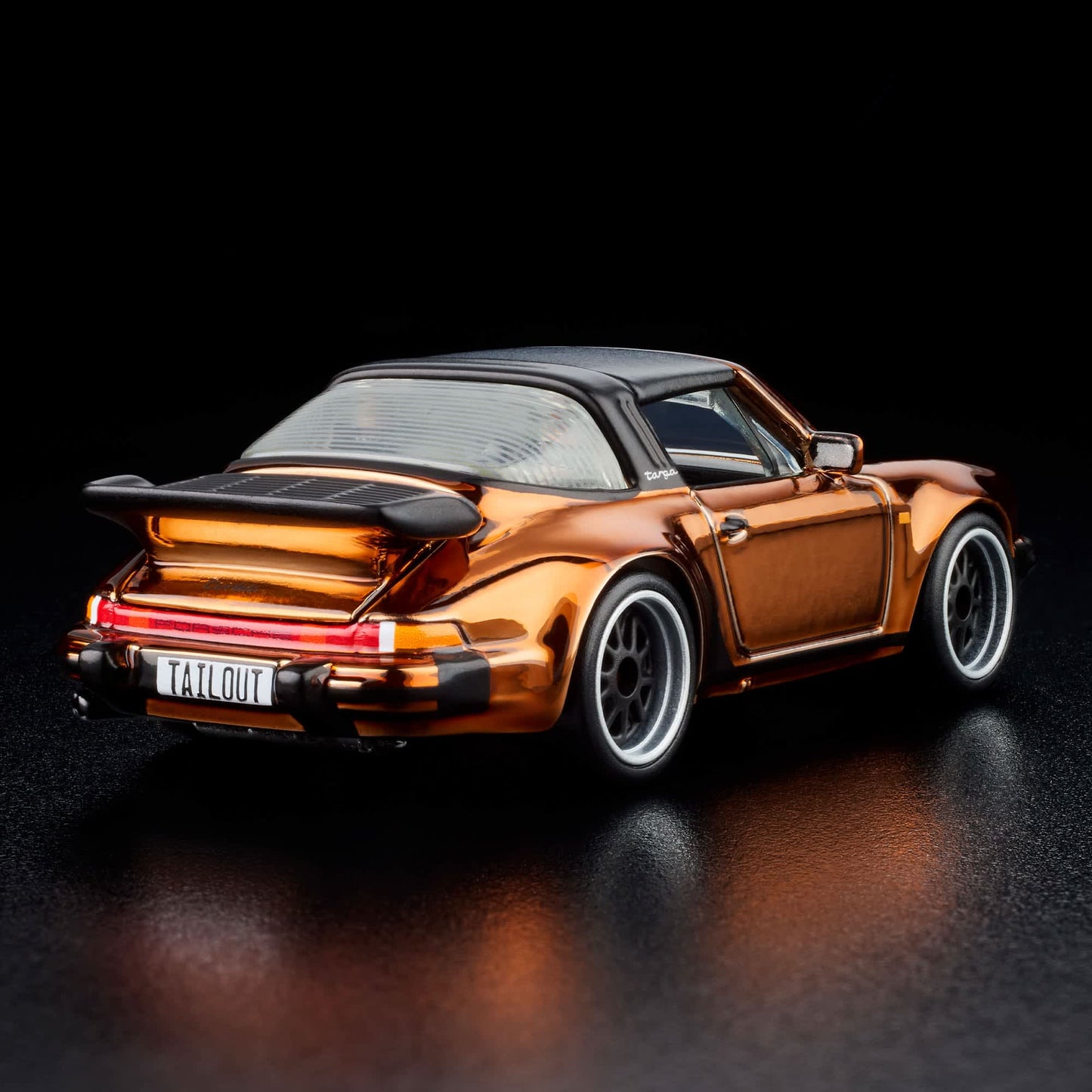 Hot Wheels Porsche 911 Turbo 3.3 Targa Red Line Club Exclusive With Acrylic Case