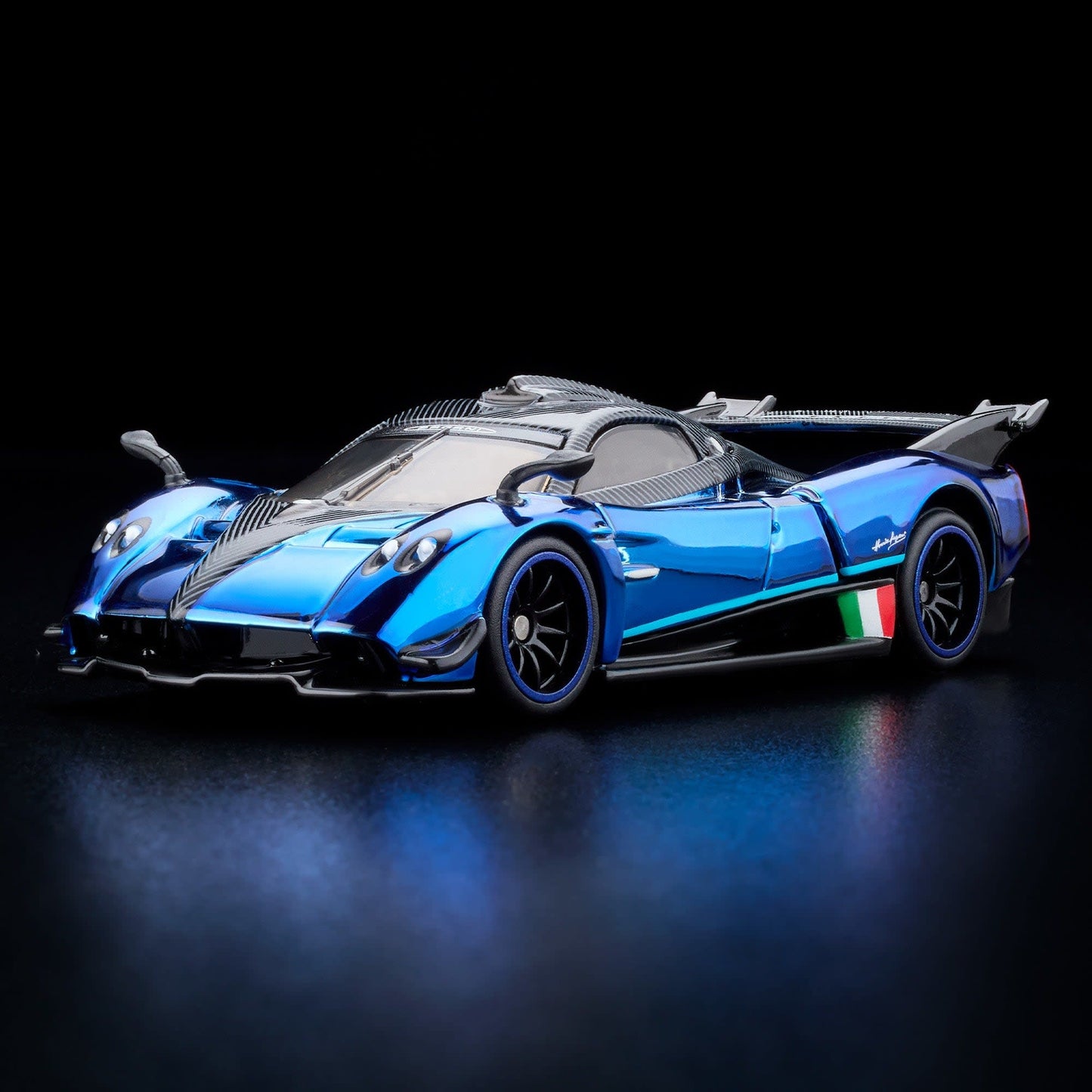 Hot Wheels '21 Pagani Huayra R Red Line Club Exclusive With Acrylic Case