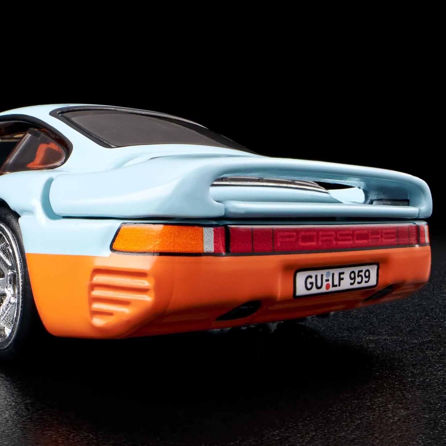 Hot Wheels 1986 Porsche 959 Red Line Club Exclusive With Acrylic Case