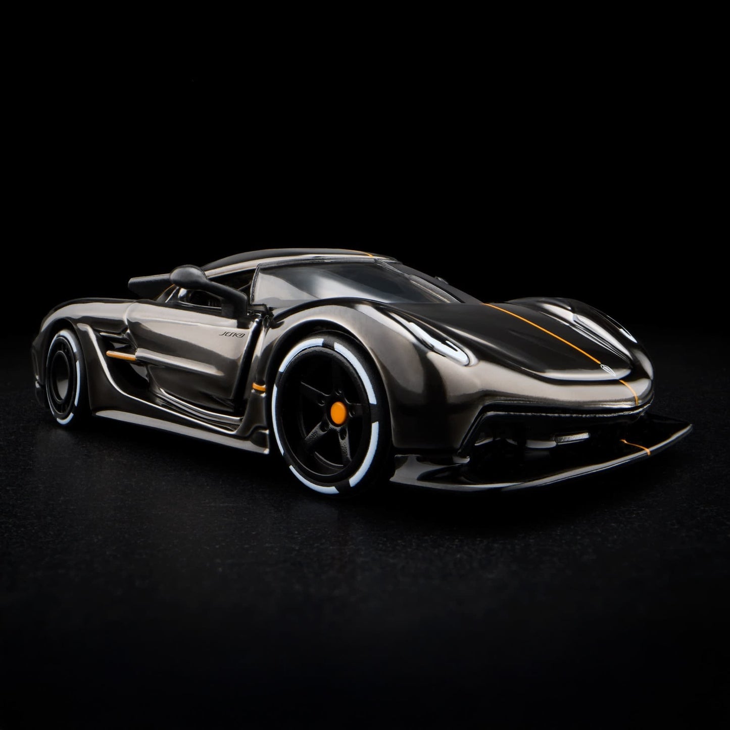 Hot Wheels Koenigsegg Jesko Absolut Red Line Club Exclusive With Acrylic Case