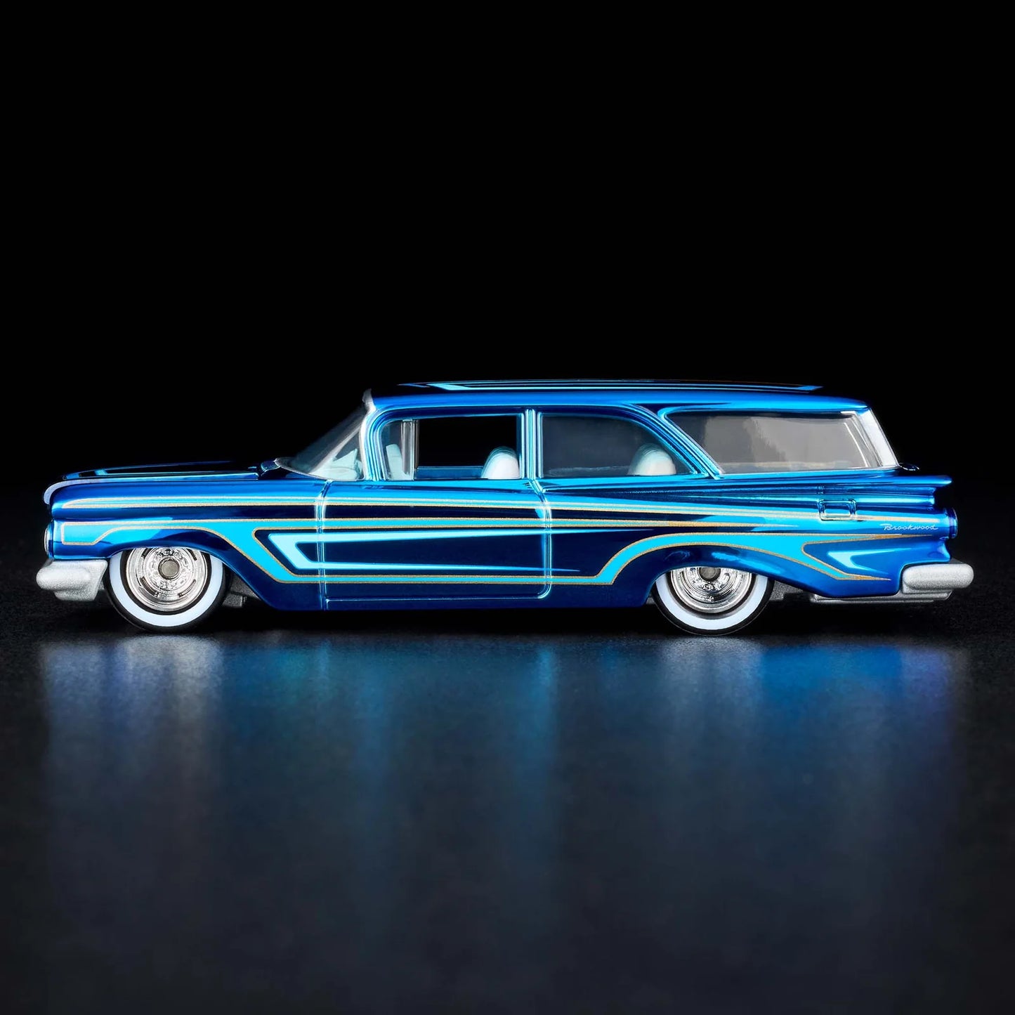 Hot Wheels 1959 Chevrolet Brookwood Red Line Club Exclusive With Acrylic Case