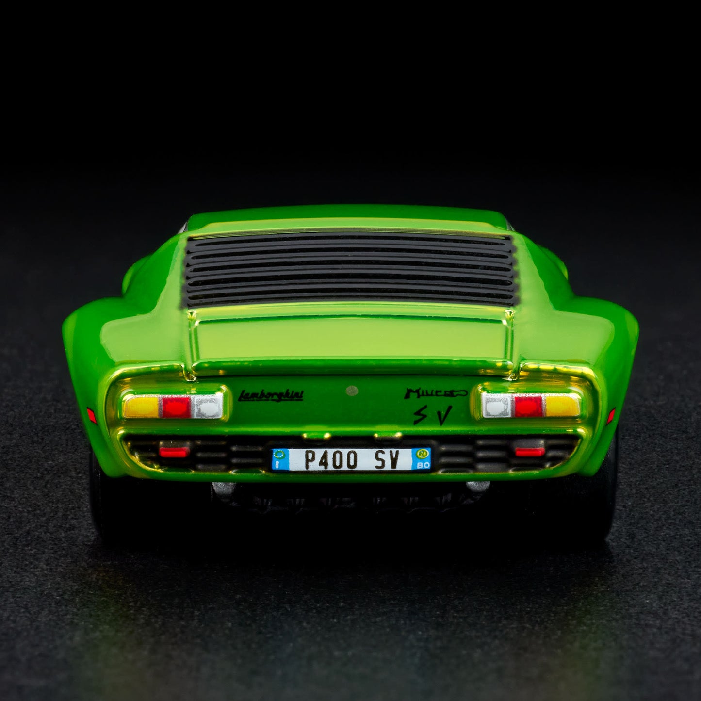 Hot Wheels '71 Lamborghini Miura P400 SV Red Line Club Exclusive With Acrylic Case