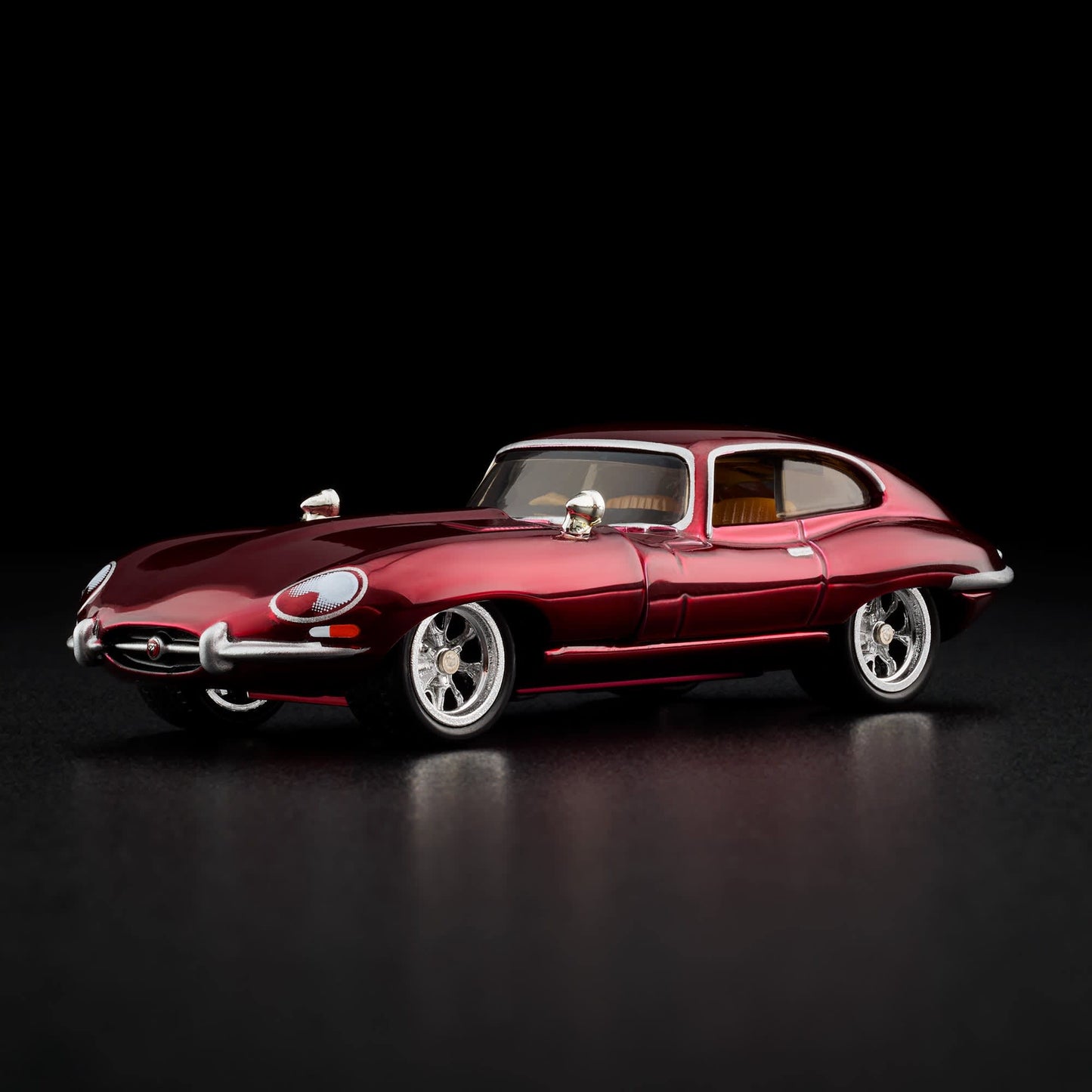 Hot Wheels 1964 Jaguar E-Type Red Line Club Exclusive With Acrylic Case