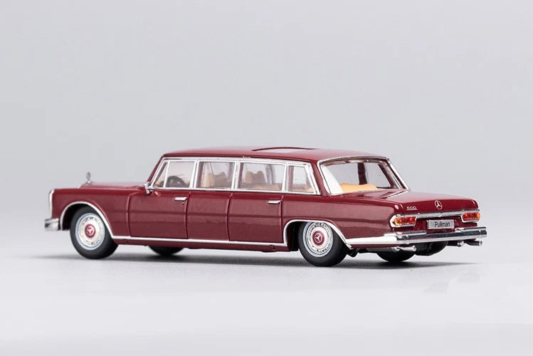 GCD 1/64 Mercedes-Benz 600 Pullman Limousine With Acrylic Case
