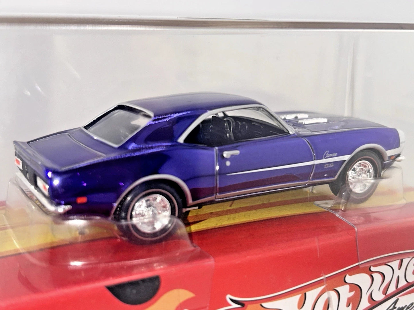 Hot Wheels 1/43 American Classics 1968 Camaro SS Limited Edition 01694/02000 With Acrylic Case
