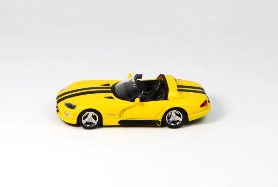 GFCC 1/64 1993 Dodge Viper Roadster Limited Edition 127/499 With Acrylic Case & Soft Protector Case