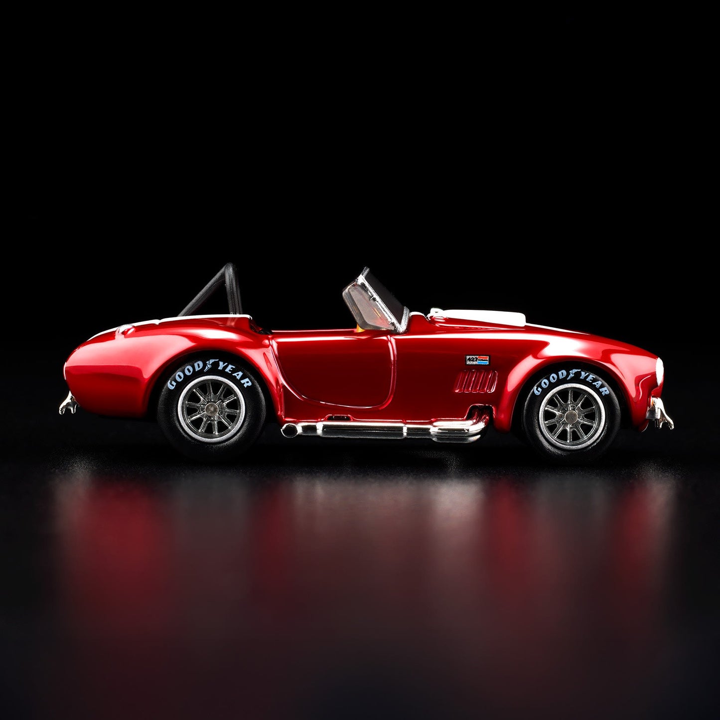 Hot Wheels 1965 Shelby Cobra 427 S/C Red Line Club Exclusive Blister Pack