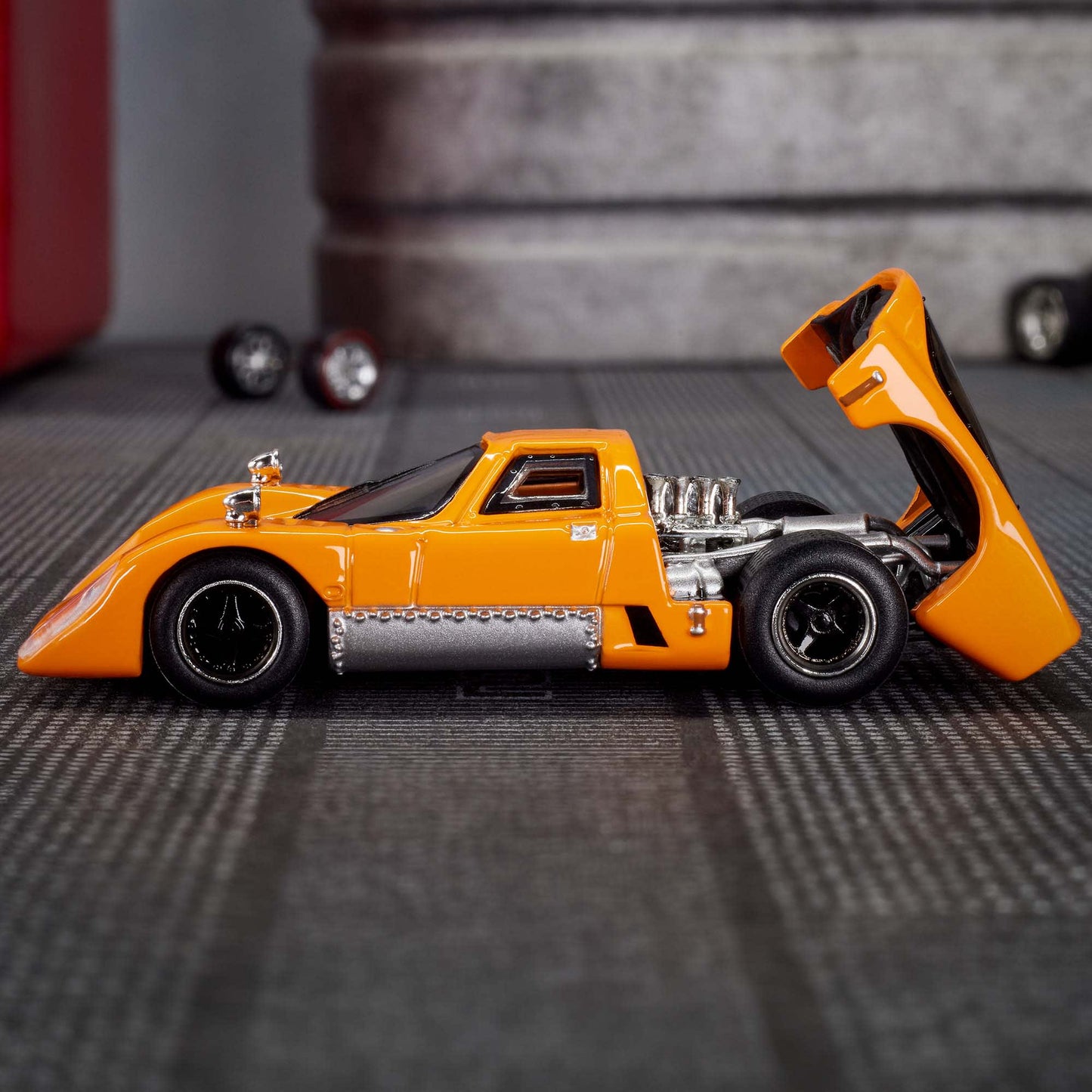 Hot Wheels Elite 64 McLaren M6GT With Card Protector