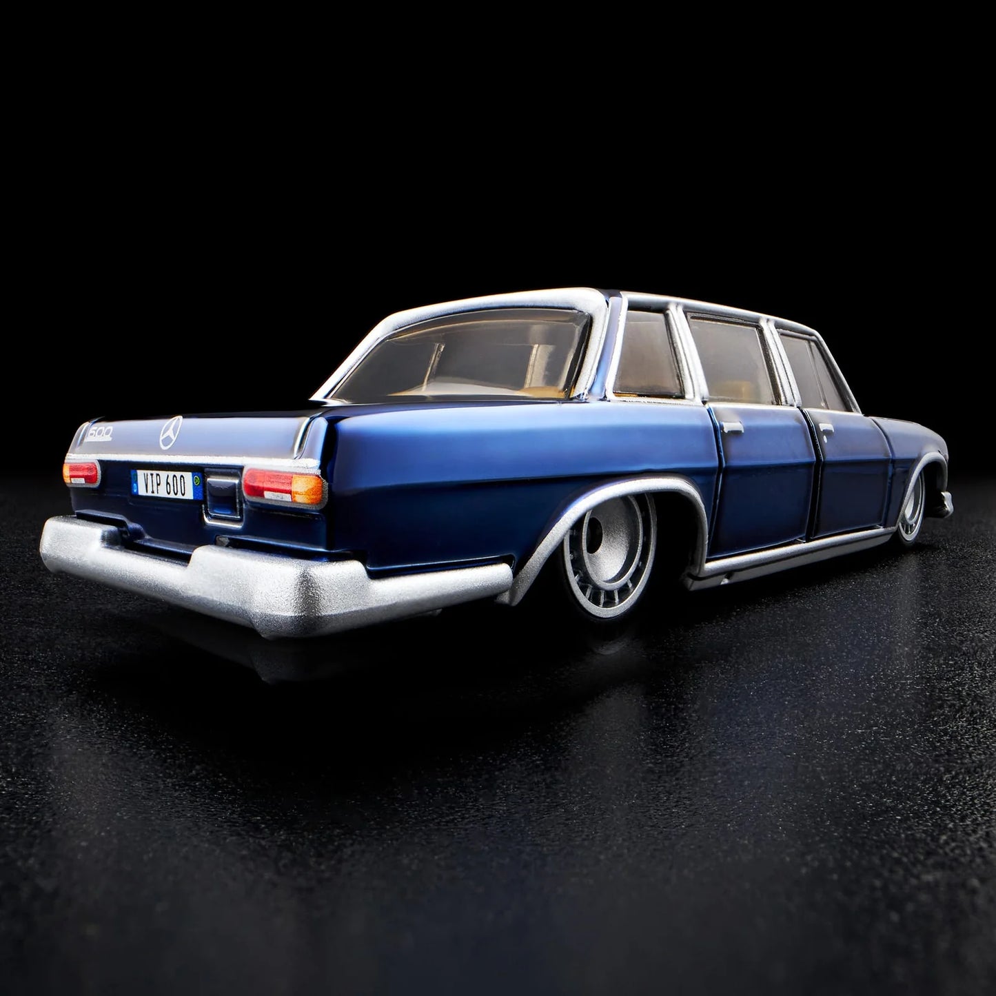 Hot Wheels 1964 Mercedes-Benz 600 Red Line Club Exclusive