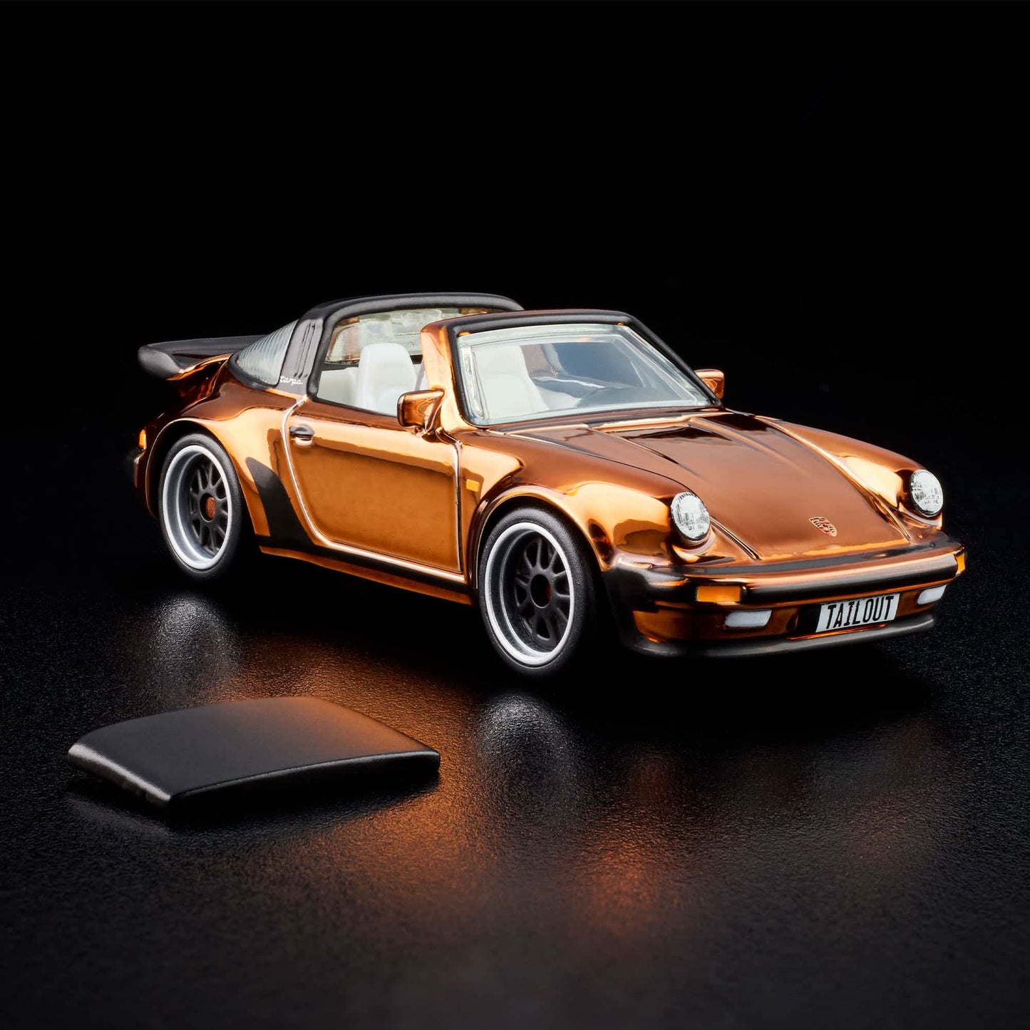 Hot Wheels Porsche 911 Turbo 3.3 Targa Red Line Club Exclusive With Acrylic Case
