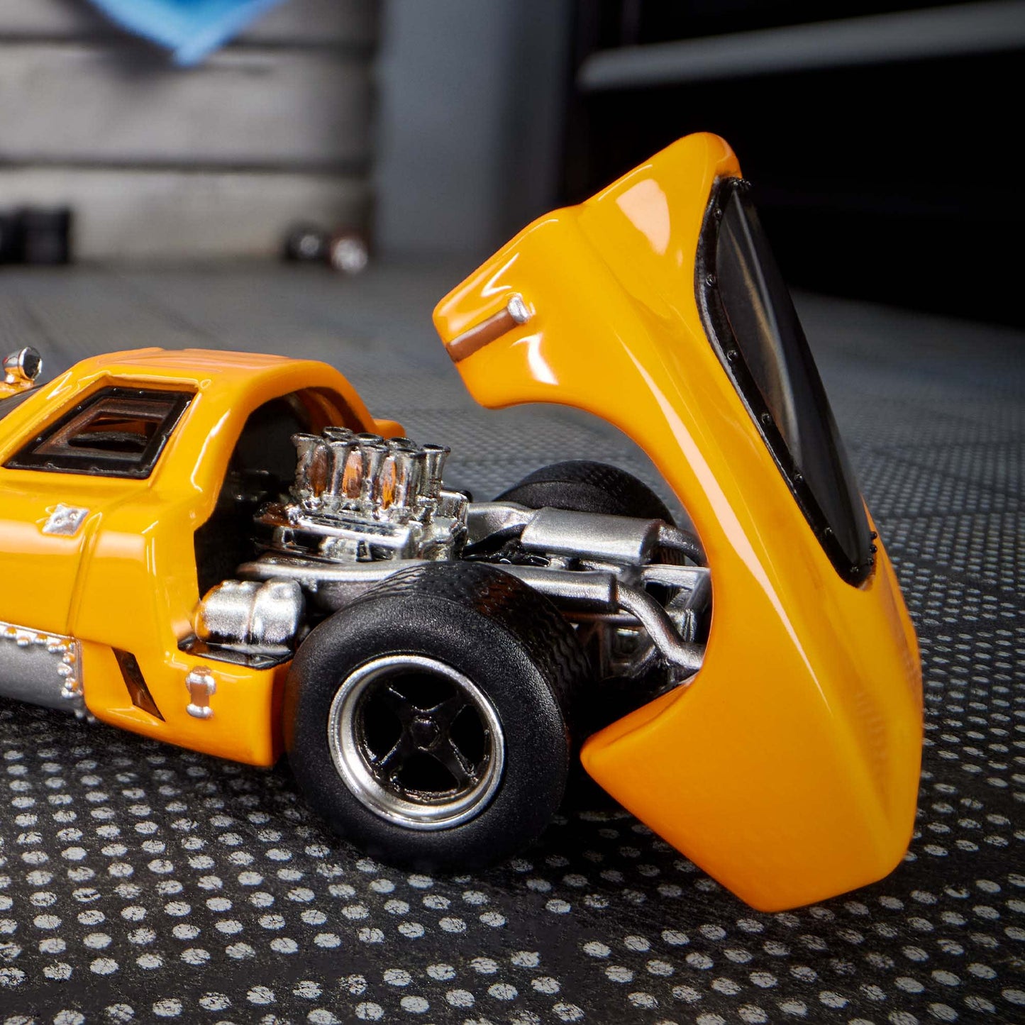 Hot Wheels Elite 64 McLaren M6GT With Card Protector