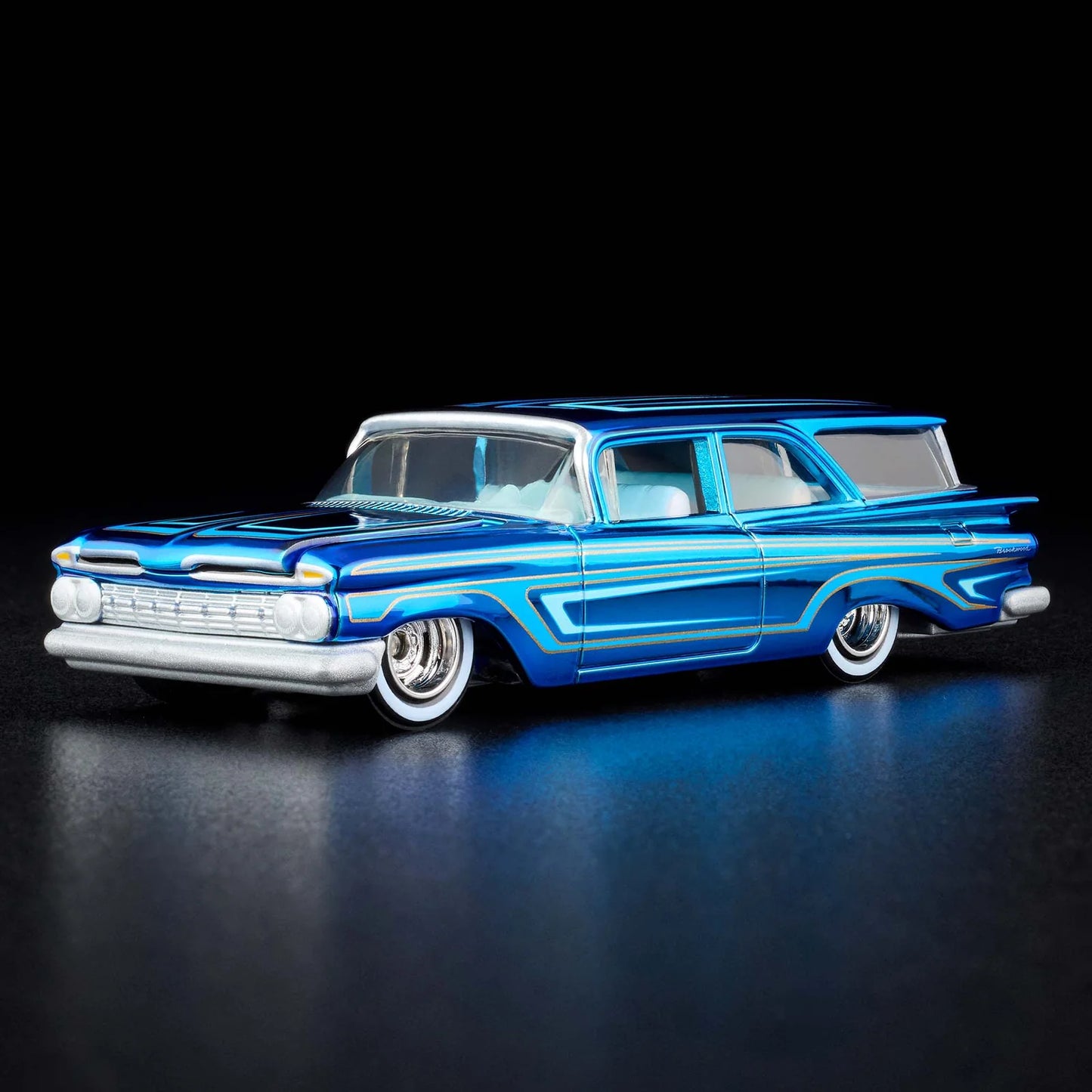 Hot Wheels 1959 Chevrolet Brookwood Red Line Club Exclusive With Acrylic Case