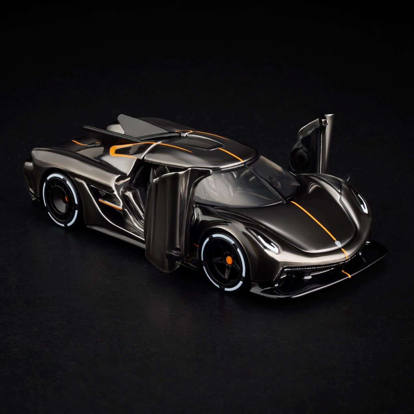 Hot Wheels Koenigsegg Jesko Absolut Red Line Club Exclusive With Acrylic Case